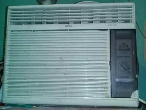 Aire Acondicionado De Ventana Fujitsu 12000 Btu.. 220v