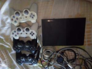Playstation 2 Con Cables Y 4 Controles