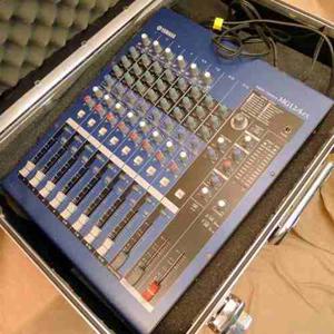 Consola De Sonido Audio Profesional Yamaha Mg12/4 Fx
