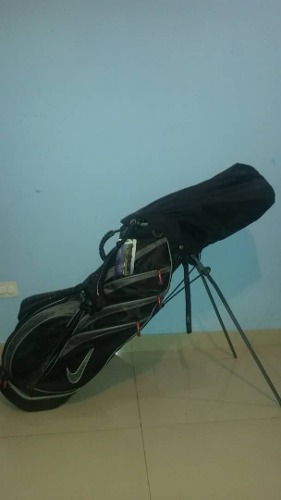 Palos De Golf Con Maleta