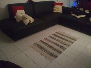 Juego De Mueble Negro De Cuero 2 Sofa Y 2 Puf A Estrenar