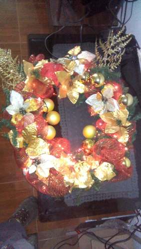 Corona De Navidad 1 Mts Cubico Con Luces Y Adornos