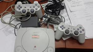 Play Station 1 Con 2 Controles + Cables