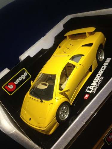 Carro De Colección Lamborghini Diablo Marca Burago 1/18