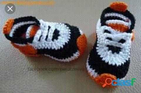 Zapatos tejidos para bebes