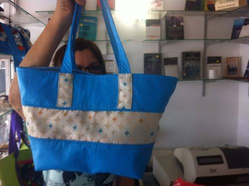 Bolsos Fuveniles, Señoriales. De Tela, Y Jeans