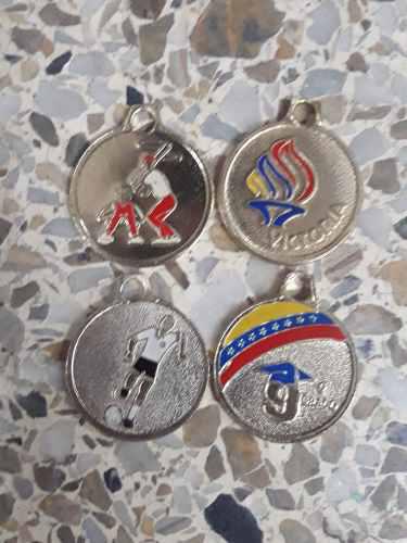 Medallas Premiacion Victoria Beisbol Futbol De Grado Y Mas