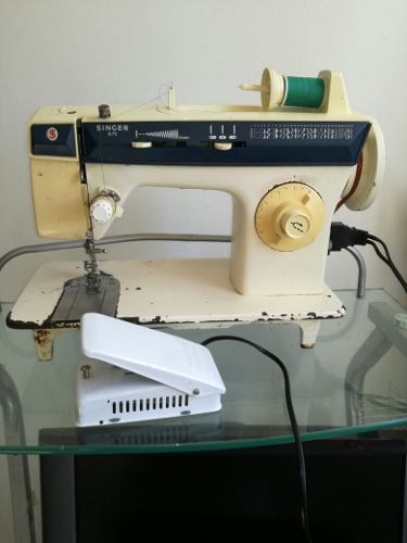 Máquina De Coser Singer 875