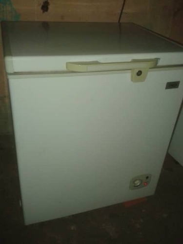 Refrigerador Y Congelador Marca Ak,150 Litros