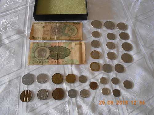 Coleccion De Monedas Y Billetes Varios