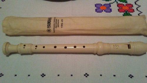 Flauta Yamaha Original Yrs-23