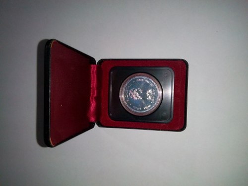 Moneda De Coleccion Canadiense Conmemorativa Elizabeth Ll