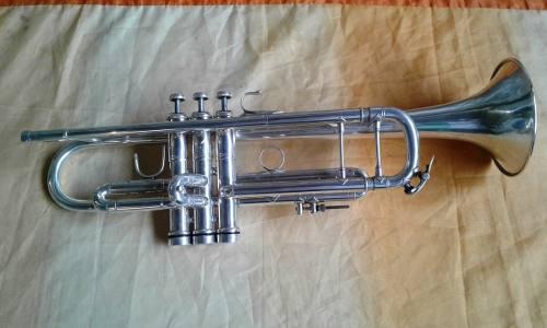 Trompeta Vincent Bach Stradivarius Modelo 37