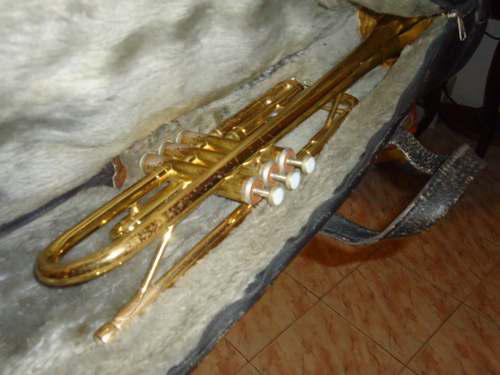 Trompeta Yamaha Ytr 2335