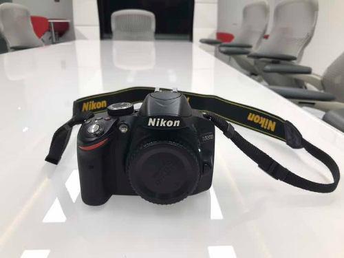 Cámara Nikon D3200 + Accesorios (en Perfecto Estado)