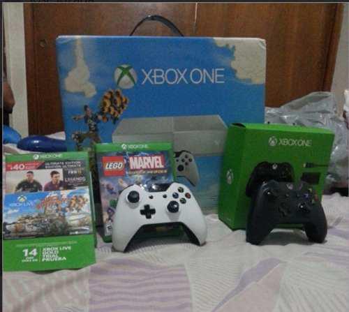 Xbox One Blanco Con 2 Controles Y 7 Juegos