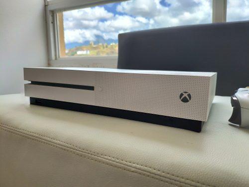 Xbox One S 500gb Como Nuevo + Juegos Digital