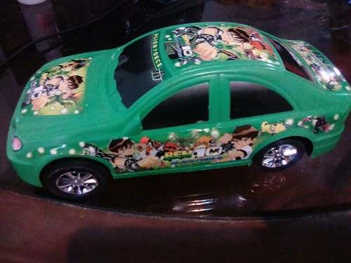 Carro De Ben 10 De 26 Cm