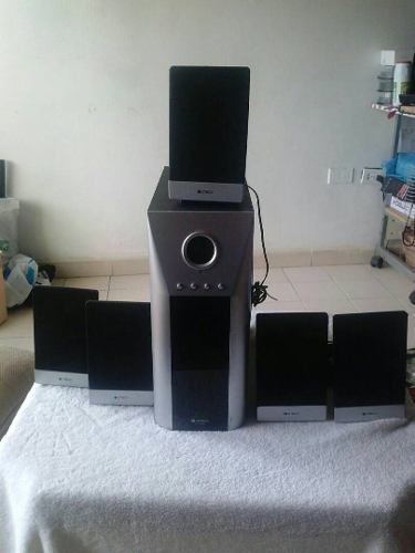 Home Theater Utech 5.1