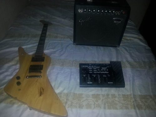 Guitarra Electrica Zurda, Pedalera Y Amplificador.