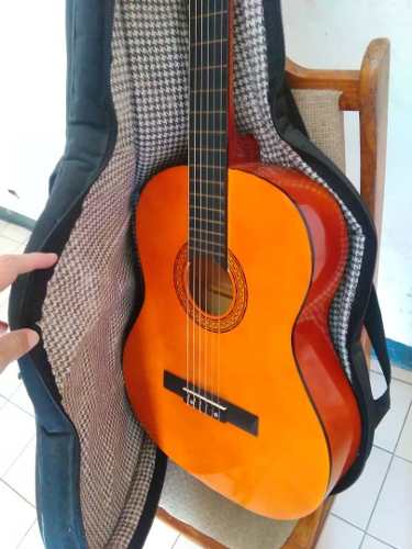 Guitarra En Excelentes Condiciones