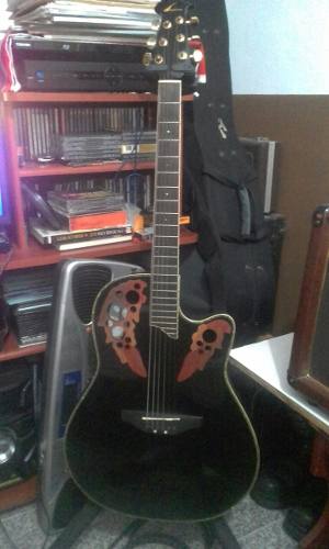 Guitarra Ovation Cc48