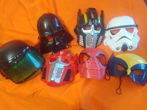 Mascaras De Superheroes Para Niños. Usadas, En Buen Estado.