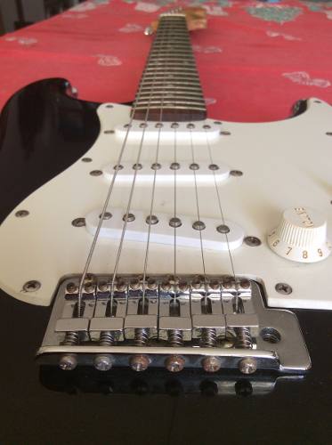 Squier Affinity Con Pastillas Fender Stratocaster México