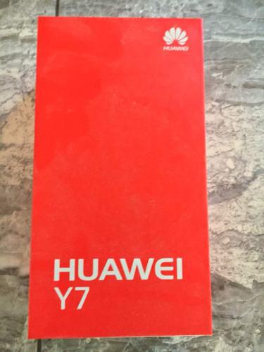 Teléfono Huawei Y7 2017