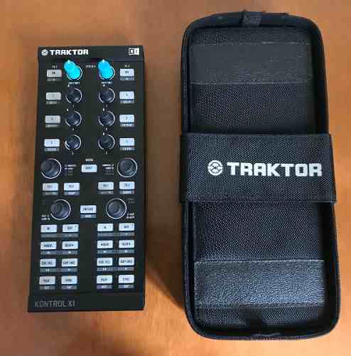 Traktor Kontrol X1 Mk1. Native Instruments Original + Bag