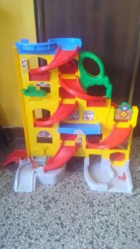 Estacionamiento Fisher Price