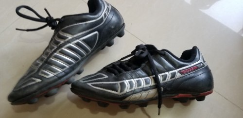 Zapatos De Tacos Para Fútbol