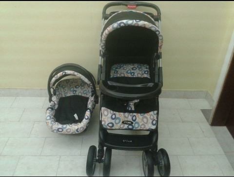 Coche Con Porta Bebe Stork