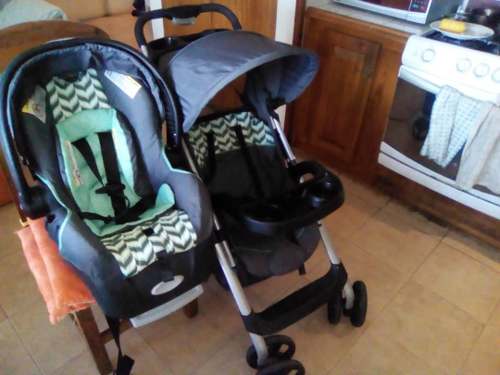 Coche Y Silla De Carro Marca Evenflo