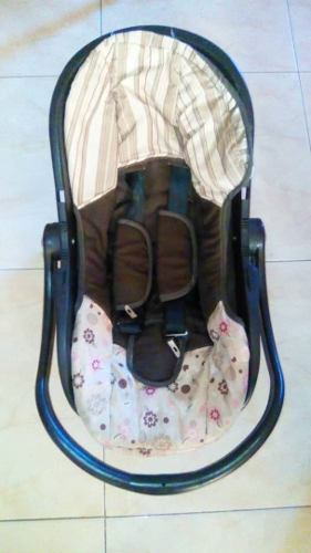 Porta Bebe Y Silla Para Bebe (combo) En Excelente Estado