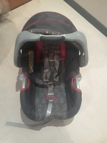 Portabebe Silla De Carro Para Bebe Usada En Perfecto Estado