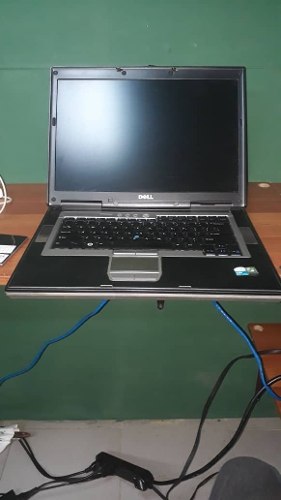 Lapto Dell D820