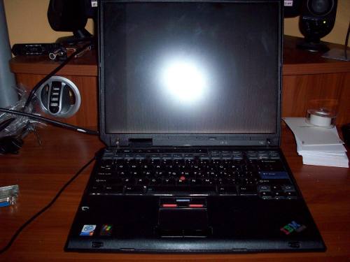 Lapto Ibm Thinkpad T30 Para Reparar