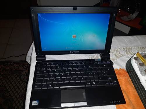 Mini Laptop Utech Ux211-blk Pantalla 10.2 Como Nueva 100%