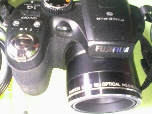 Camara Digital Fuji Film Zoom Pantalla Hd