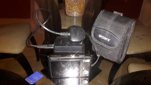 Camara Fotografica Sony Cybershot W Con Accesorios