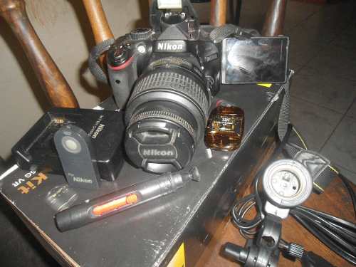 Camara Nikon D Reflex Profesional Con Accesorios