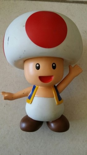 Muñeco De Coleccion Toad. Figura Nintendo De Mario Bross.