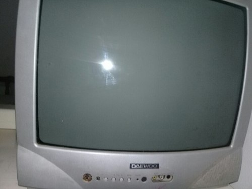 Televisor Daewoo.