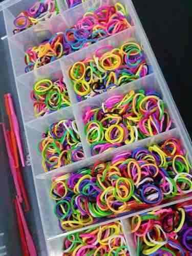 Rainbow Loom Kit  Ligas + Caja Organizadora Clips Agujas