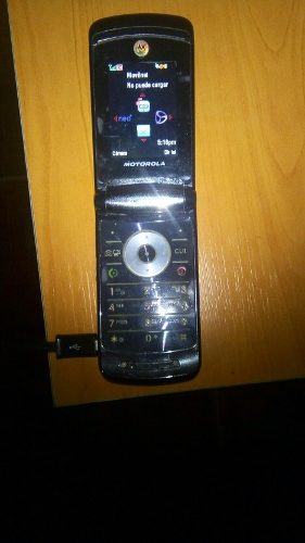 Teléfono Motorola Rezr 2 V9