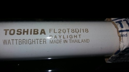 Tubo Fluorescente Fl20t8d/18 Marca Toshiba Luz De Dia