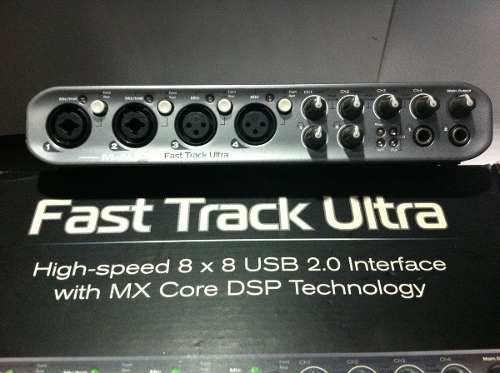 Interfaz M Audio Fast Track Ultra Y Microfono Condensado