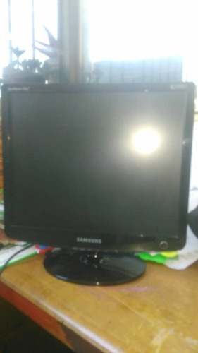 Monitor Samsung 17