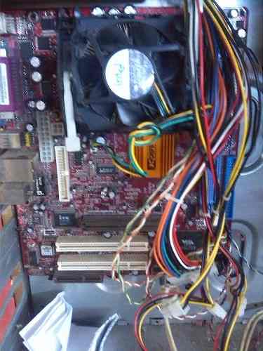 Tarjeta Madre 478 Con Procesador Pentium De 1.8 Ghz